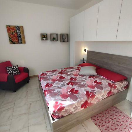 Domu De Babbai Apartamento Assemini Exterior foto